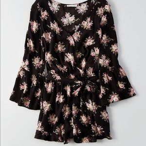 American Eagle black floral romper (Size M)